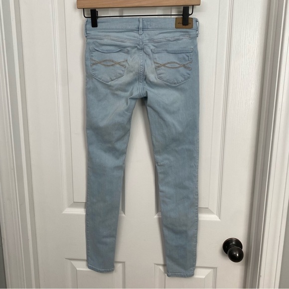 Abercrombie Kids Light Wash Jean Leggings Size 13/14 - Picture 5 of 12